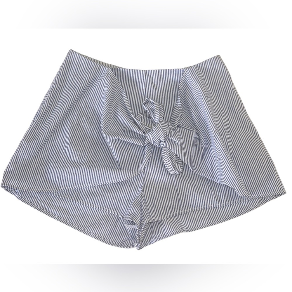 L’ATISTE By Amy Shorts W/Tie Front🦎🌵